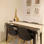Modern Loft 3 Min Walk To The Sea 78а