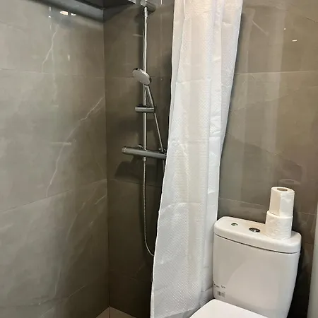 Modern Loft 3 Min Walk To The Sea 78а 公寓